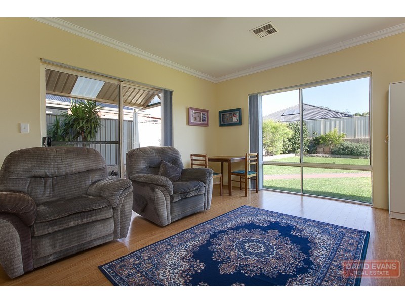 8 Warrender Heights, Secret Harbour WA 6173