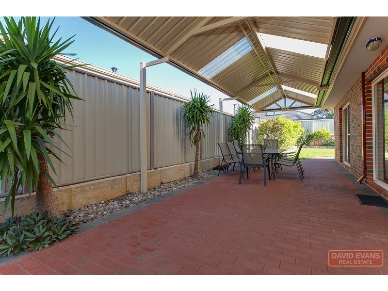 8 Warrender Heights, Secret Harbour WA 6173