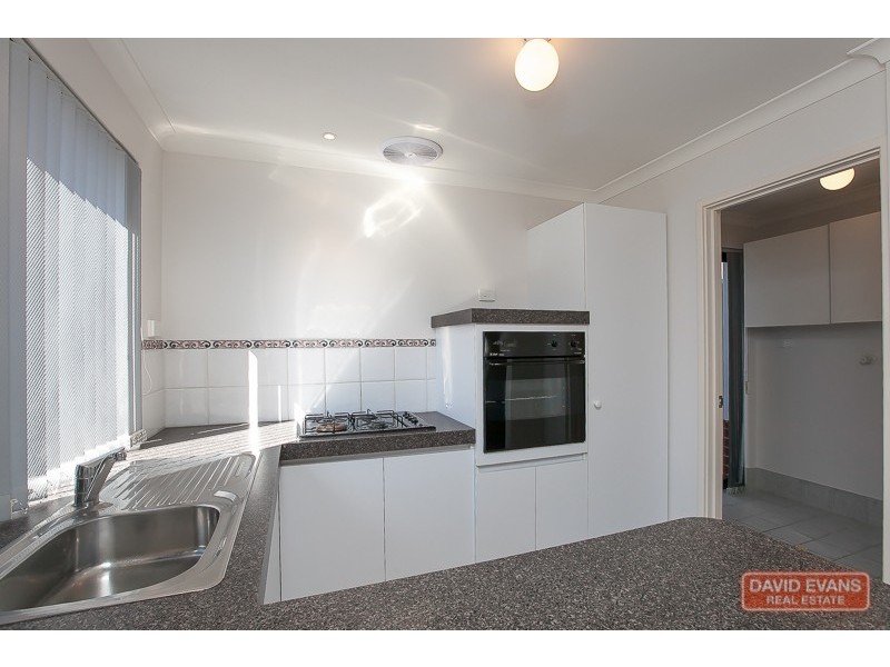 8/14 Shoalhaven Place, Waikiki WA 6169