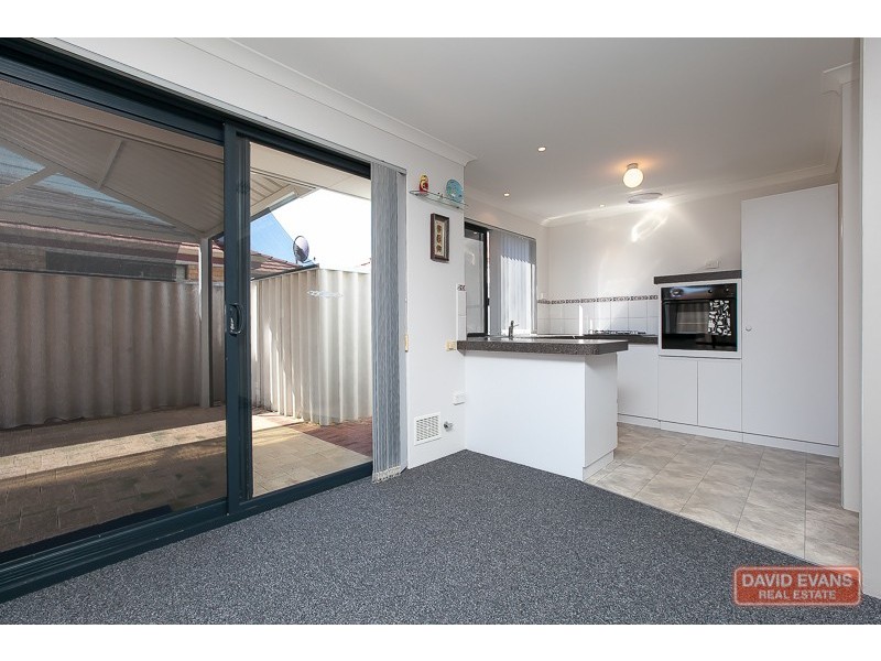 8/14 Shoalhaven Place, Waikiki WA 6169