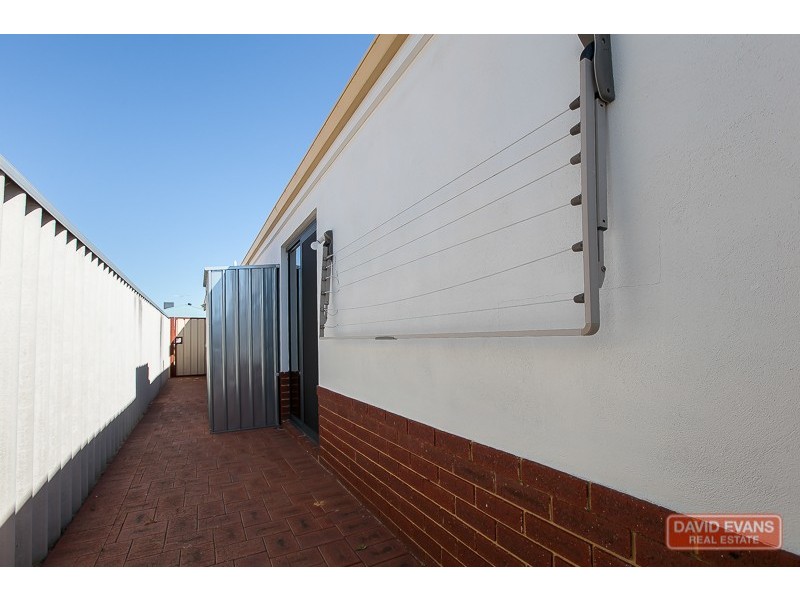 8/14 Shoalhaven Place, Waikiki WA 6169