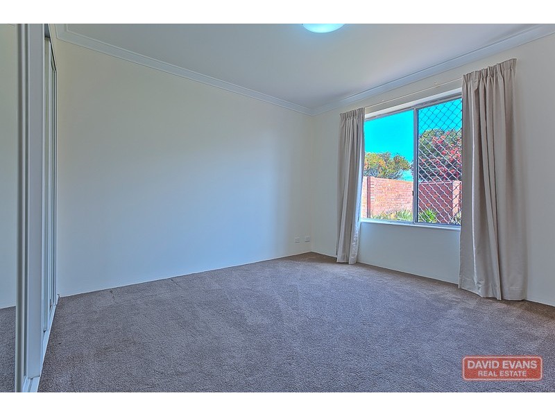 1/5 Louise Street, Rockingham WA 6168