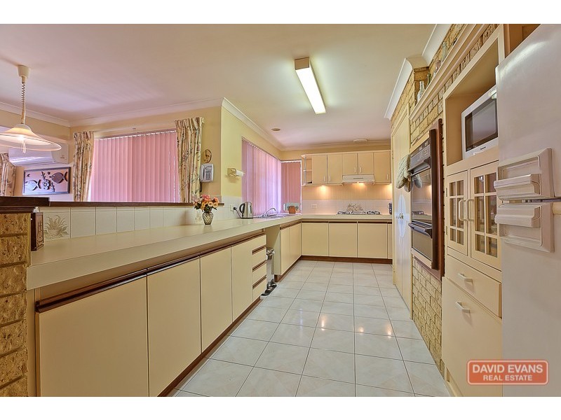 20 Bolivar Court, Safety Bay WA 6169