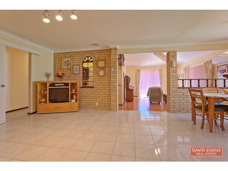 20 Bolivar Court, Safety Bay WA 6169