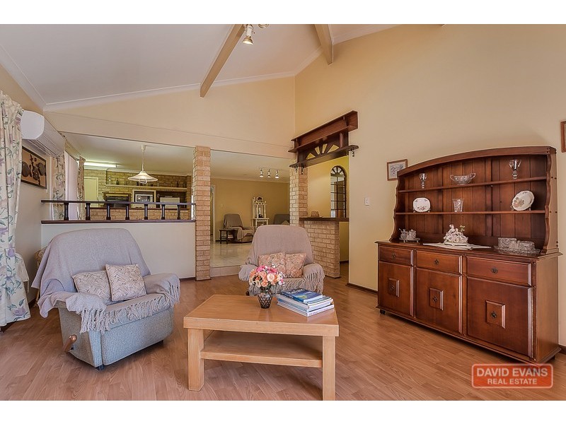 20 Bolivar Court, Safety Bay WA 6169