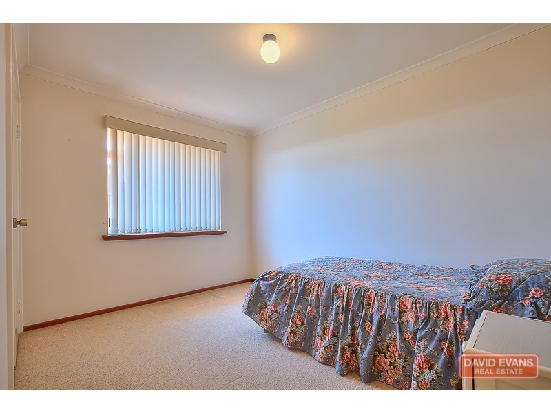 20 Bolivar Court, Safety Bay WA 6169