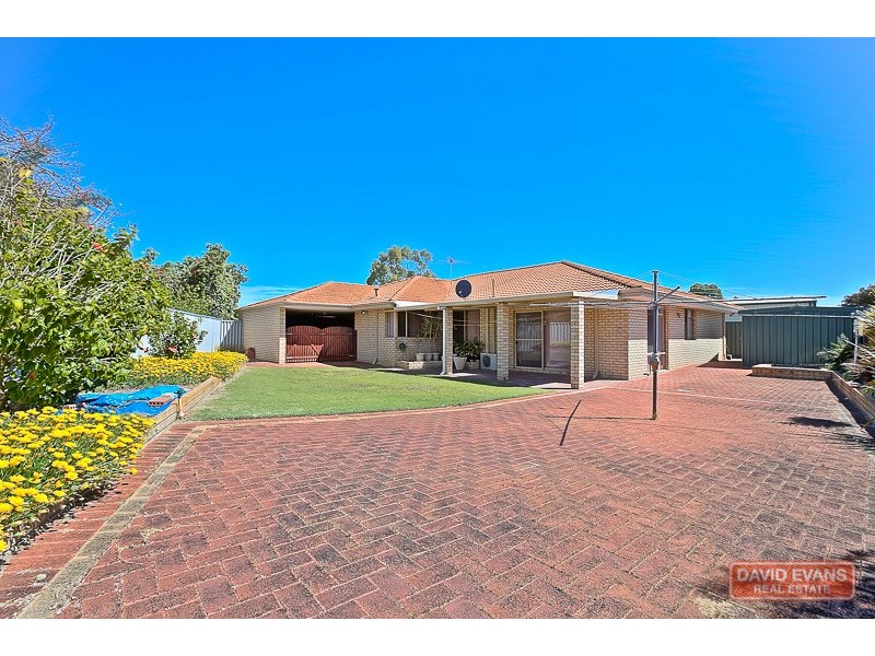 20 Bolivar Court, Safety Bay WA 6169