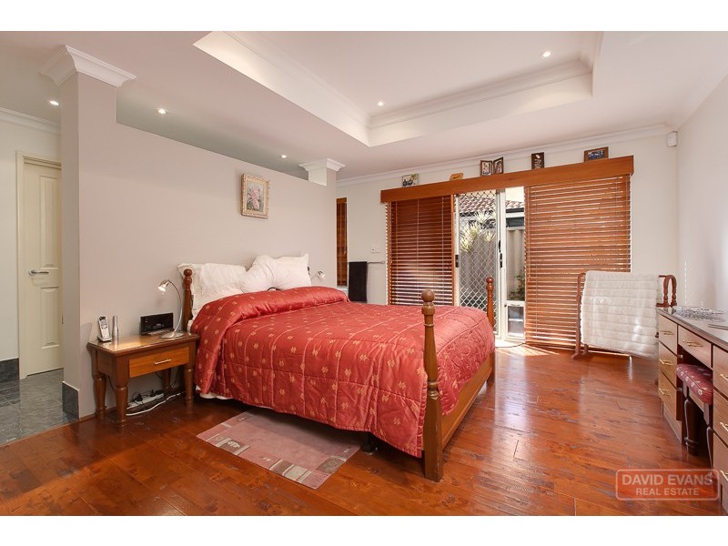 5 Antuka Road, Rockingham WA 6168