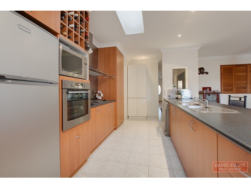 5 Antuka Road, Rockingham WA 6168