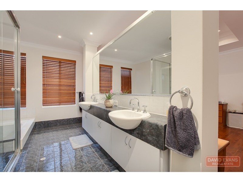 5 Antuka Road, Rockingham WA 6168