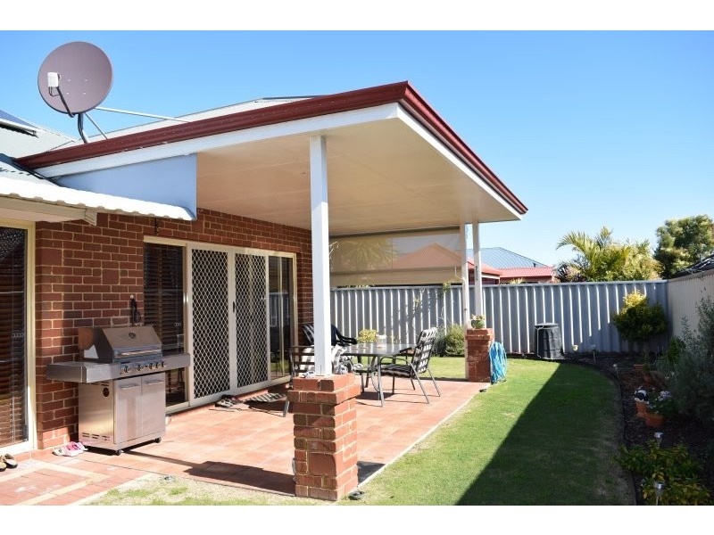 5 Antuka Road, Rockingham WA 6168