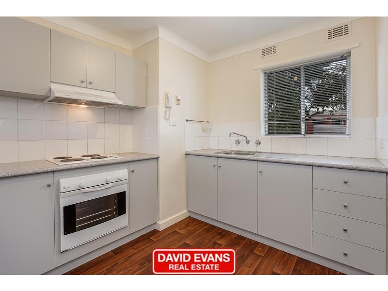 4/16 Jecks Place, Orelia WA 6167