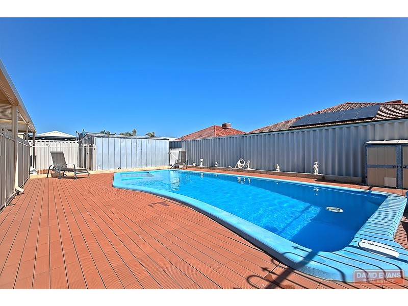 36 San Sebastian Boulevard, Port Kennedy WA 6172