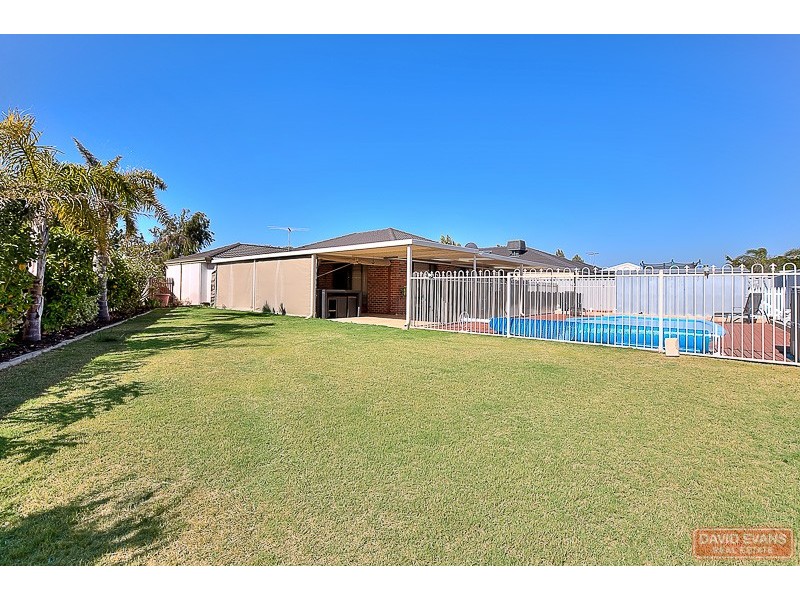 36 San Sebastian Boulevard, Port Kennedy WA 6172