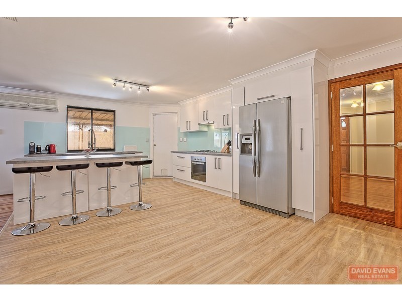 36 San Sebastian Boulevard, Port Kennedy WA 6172