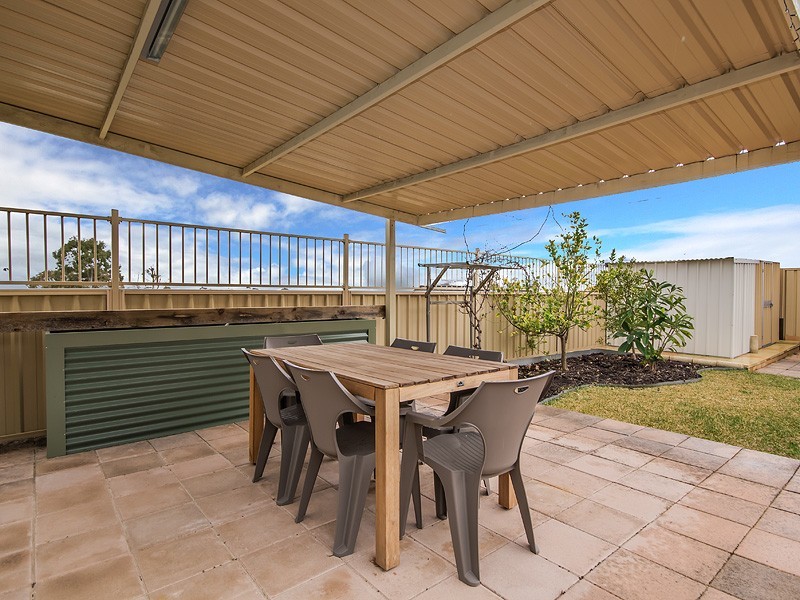 16 Portchester Avenue, Orelia WA 6167