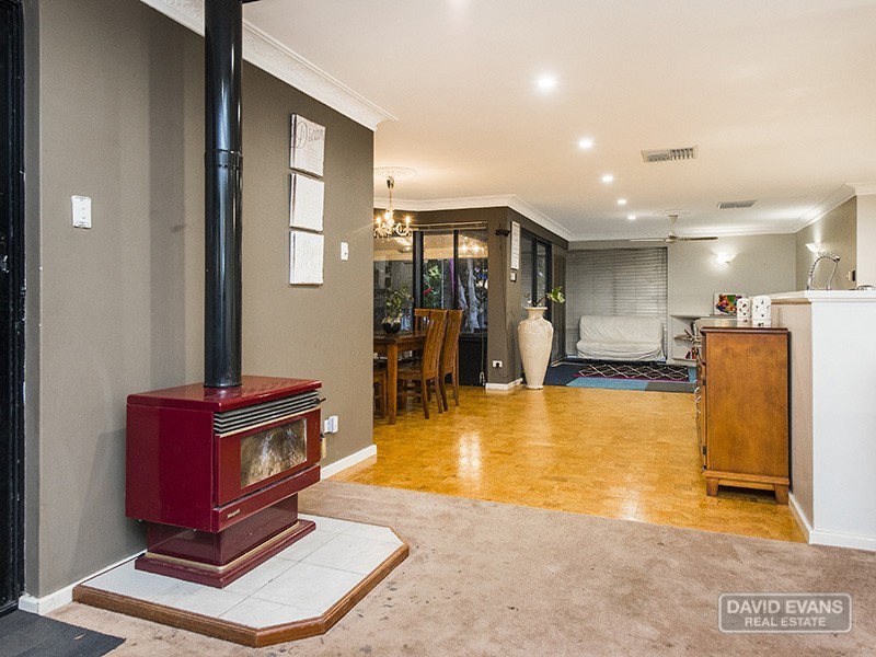 79 Lymon Road, Stake Hill WA 6181