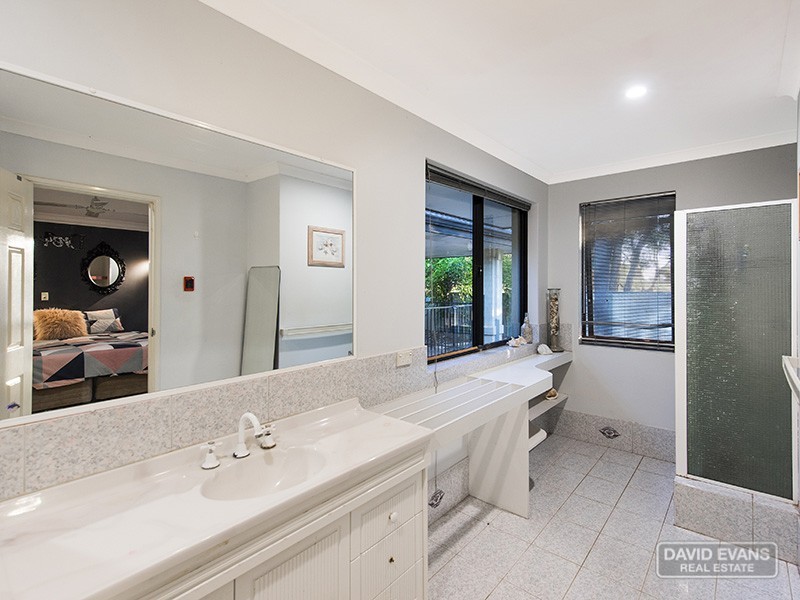 79 Lymon Road, Stake Hill WA 6181