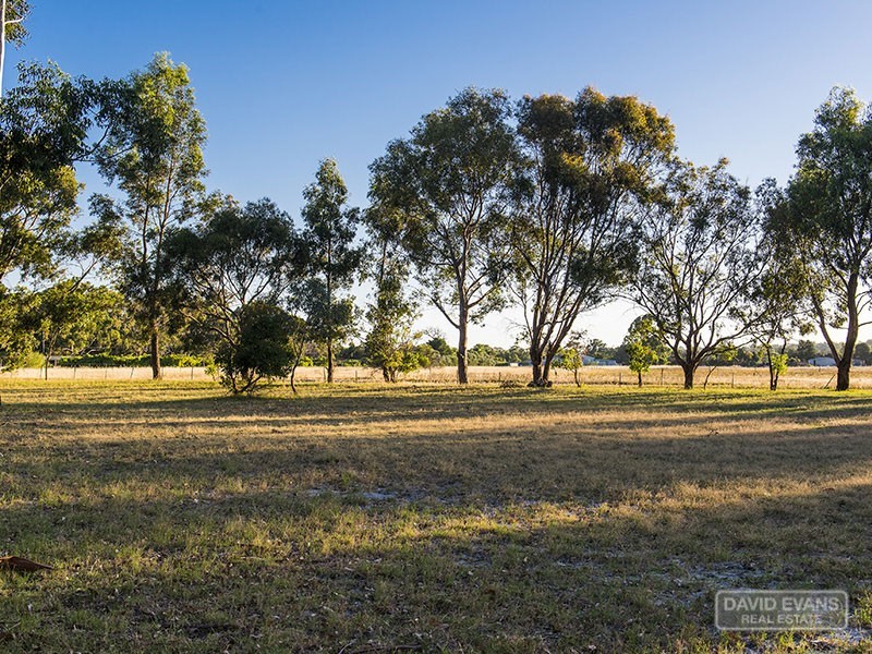 79 Lymon Road, Stake Hill WA 6181