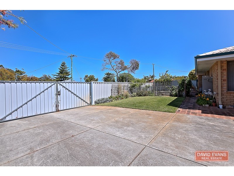30 Park Drive, Cooloongup WA 6168