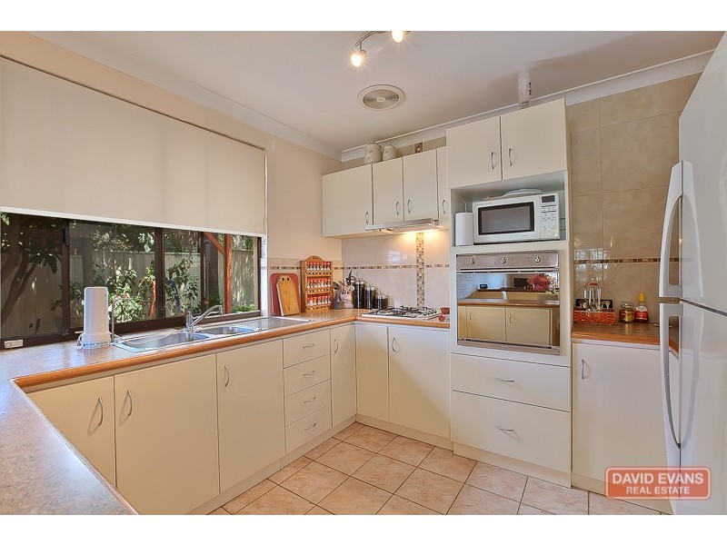 2 River Court, Greenfields WA 6210