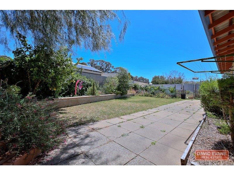 2 River Court, Greenfields WA 6210