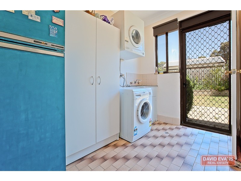 2 River Court, Greenfields WA 6210