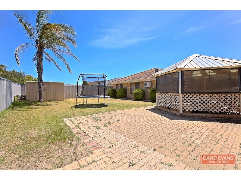 10 Pallarup Grove, Waikiki WA 6169