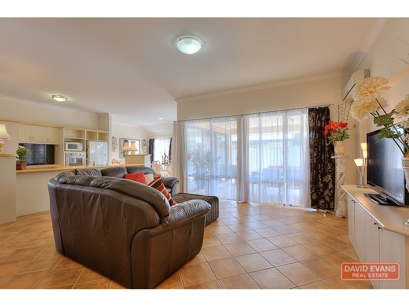 20 L’Esterel Way, Port Kennedy WA 6172