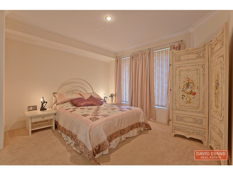 20 L’Esterel Way, Port Kennedy WA 6172