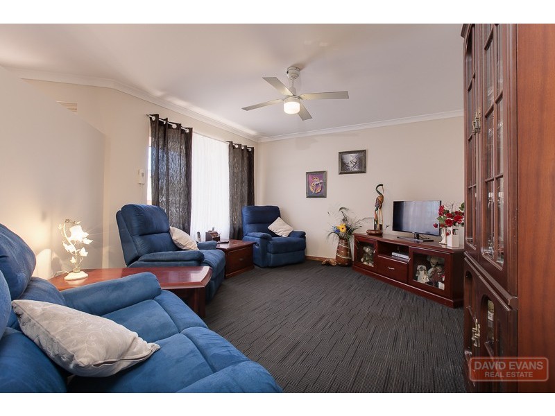 12 Ormond Place, Warnbro WA 6169