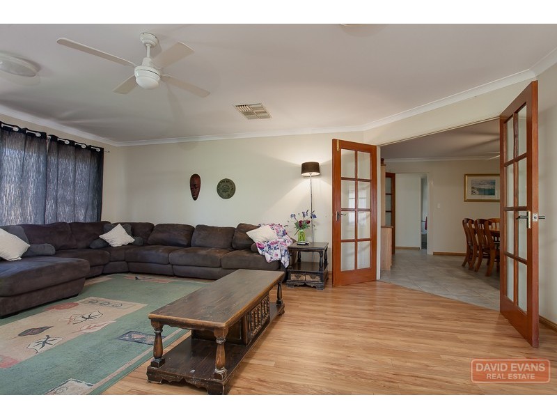 12 Ormond Place, Warnbro WA 6169