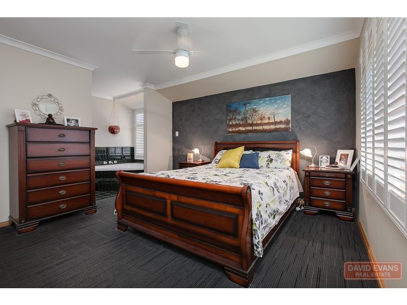 12 Ormond Place, Warnbro WA 6169