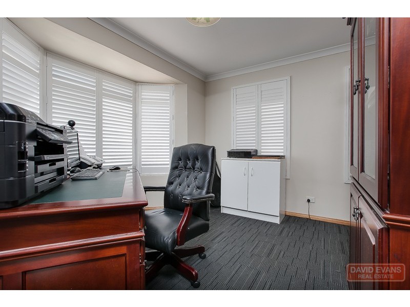 12 Ormond Place, Warnbro WA 6169