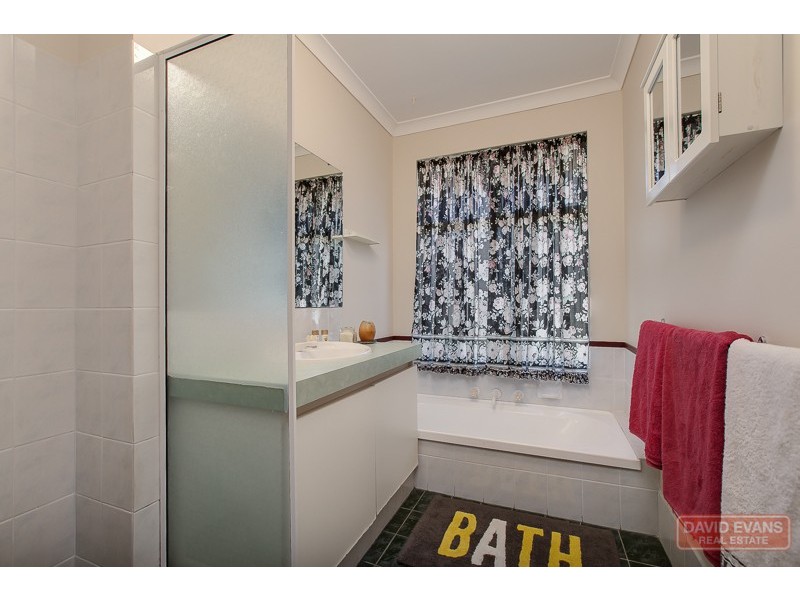 12 Ormond Place, Warnbro WA 6169