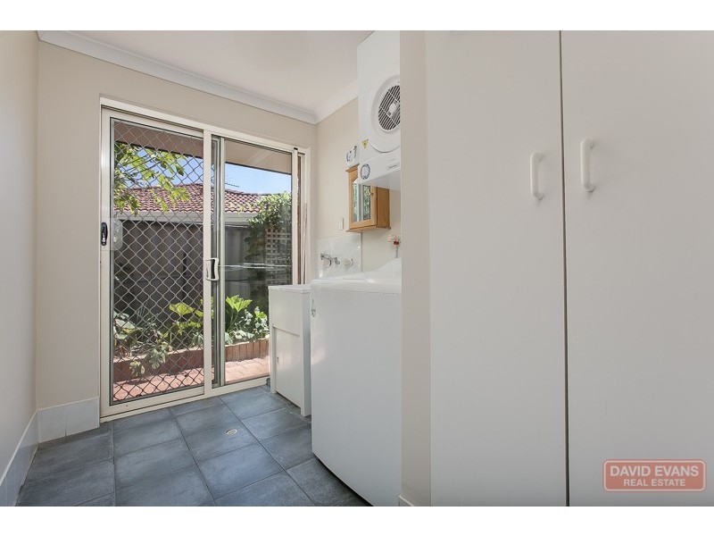 12 Ormond Place, Warnbro WA 6169