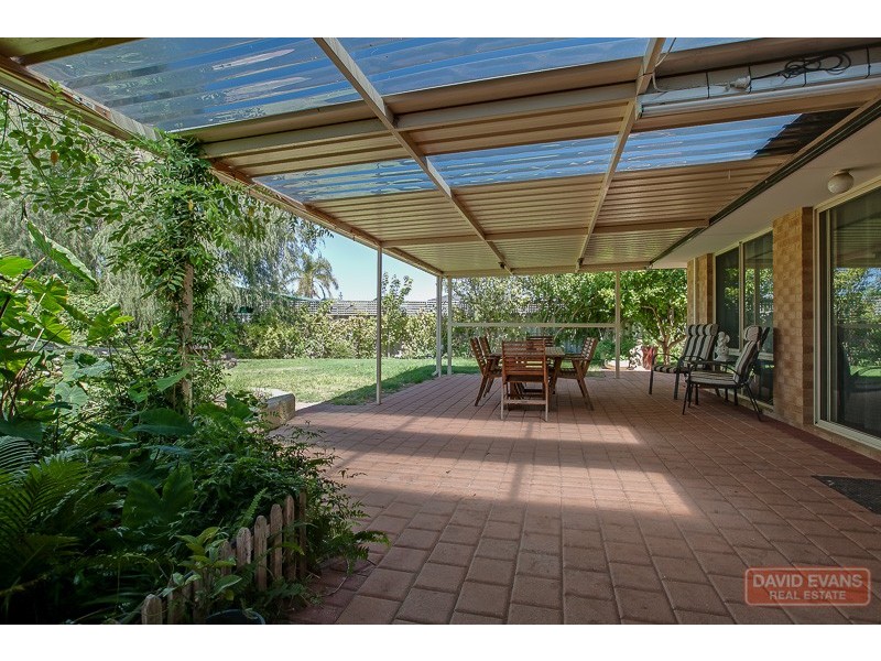 12 Ormond Place, Warnbro WA 6169