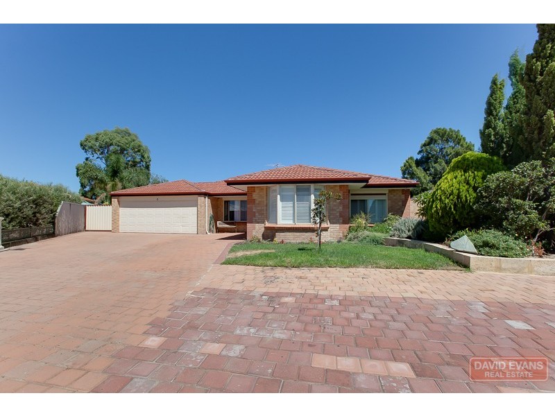 12 Ormond Place, Warnbro WA 6169