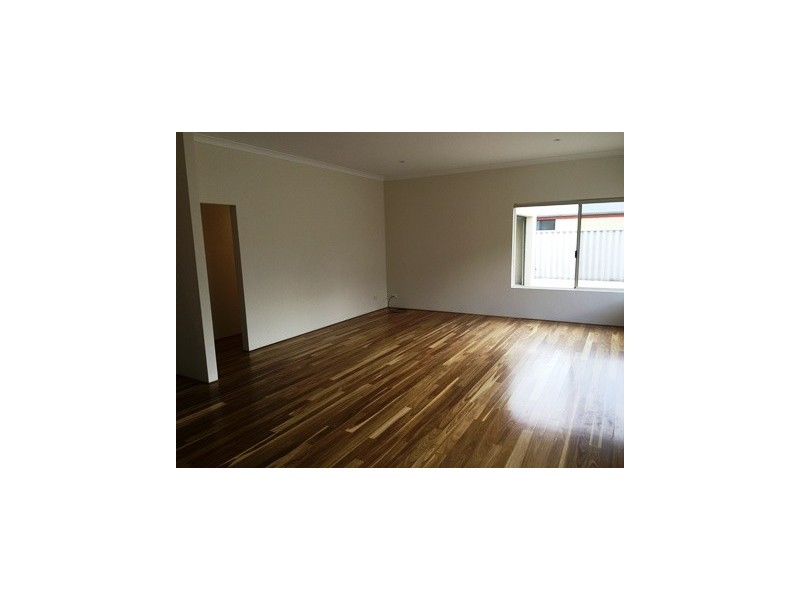 28 Brindabella Ave, Rockingham WA 6168