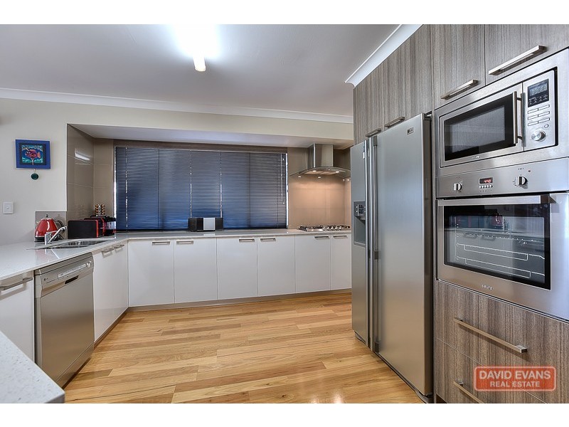 14 Marigold Place, Waikiki WA 6169