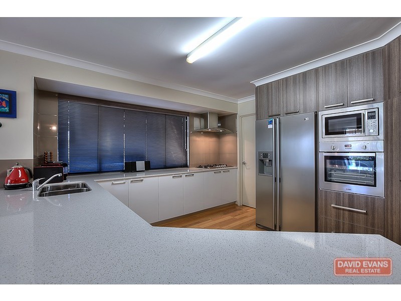 14 Marigold Place, Waikiki WA 6169