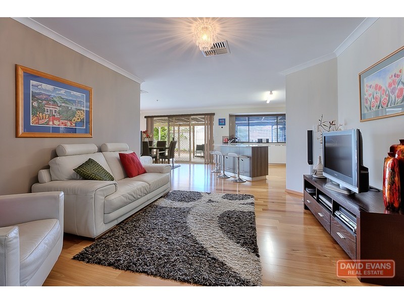 14 Marigold Place, Waikiki WA 6169