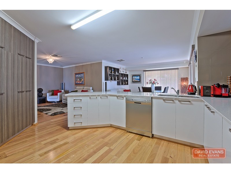 14 Marigold Place, Waikiki WA 6169