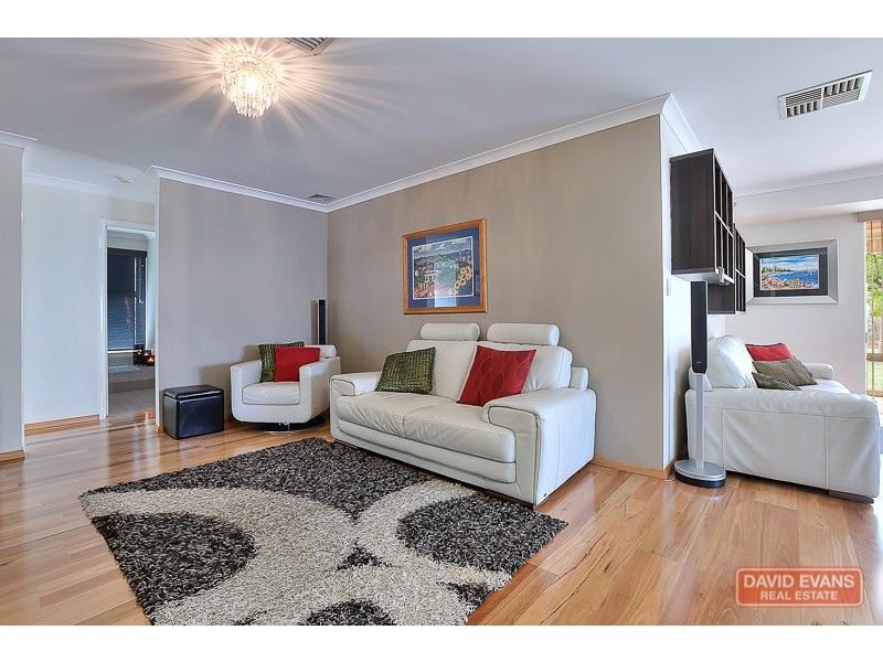 14 Marigold Place, Waikiki WA 6169