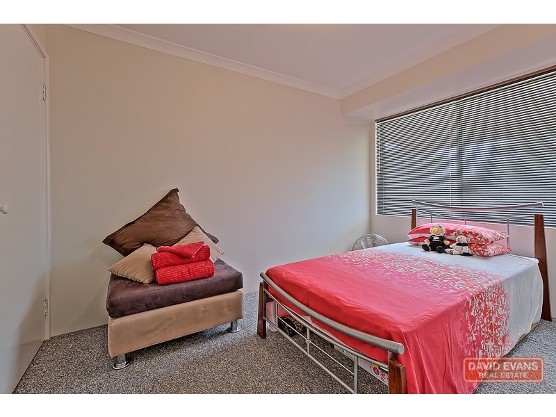 14 Marigold Place, Waikiki WA 6169