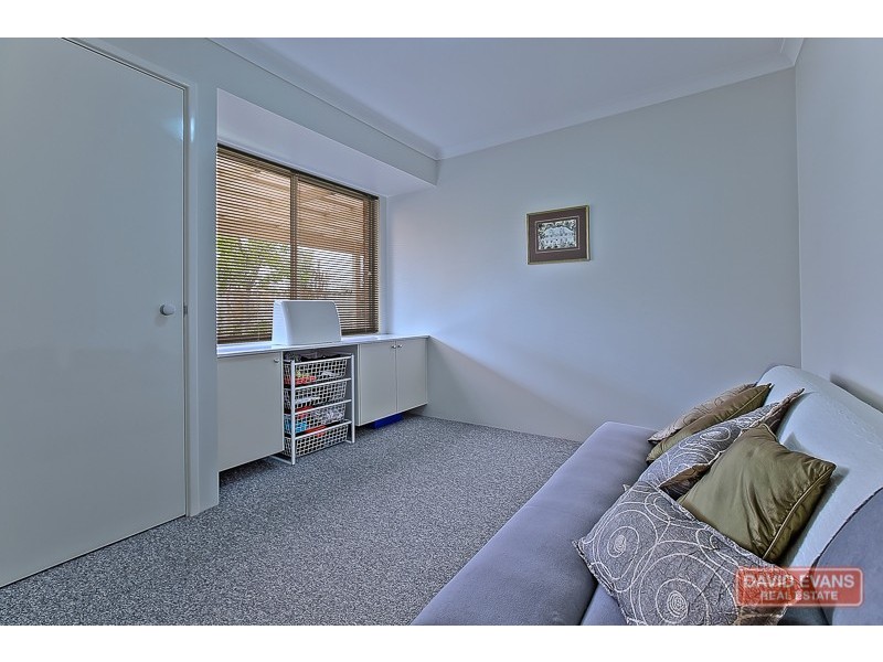14 Marigold Place, Waikiki WA 6169