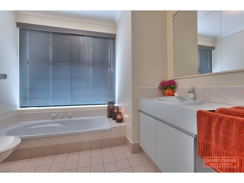 14 Marigold Place, Waikiki WA 6169