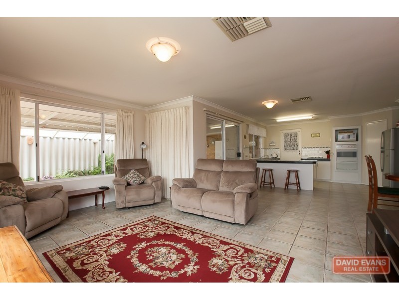 11 Shoalhaven Place, Waikiki WA 6169