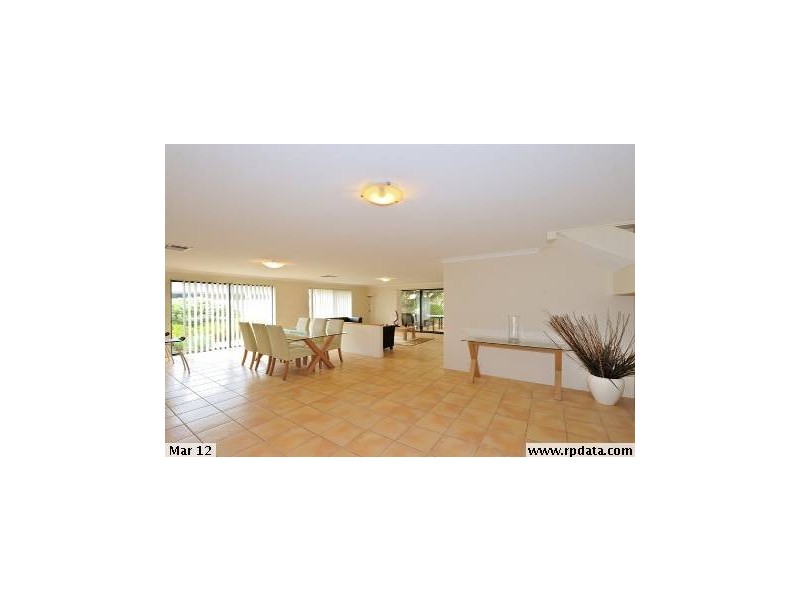 23 Summerville Avenue, Secret Harbour WA 6173