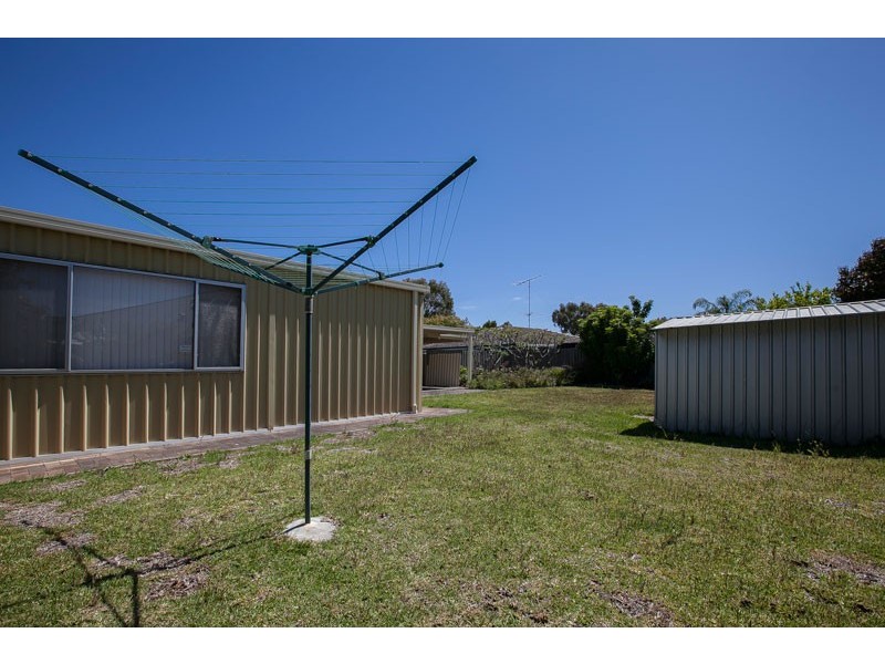 122 Simpson Avenue, Rockingham WA 6168